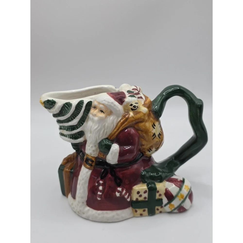 Hometrends Ceramic Santa Sugar and Creamer set Christmas Decorations